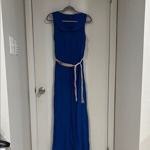 Elegant Blue Sleeveless Maxi Dress